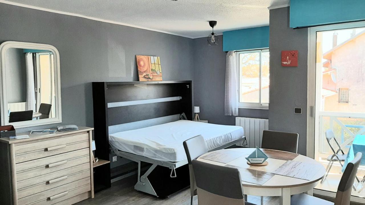 Le Petit Bleu De Didonne 28M2 150 M De La Plage Avec Balcon سان-جورج-دي-ديدون المظهر الخارجي الصورة