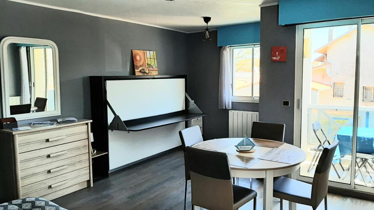 Le Petit Bleu De Didonne 28M2 150 M De La Plage Avec Balcon سان-جورج-دي-ديدون المظهر الخارجي الصورة